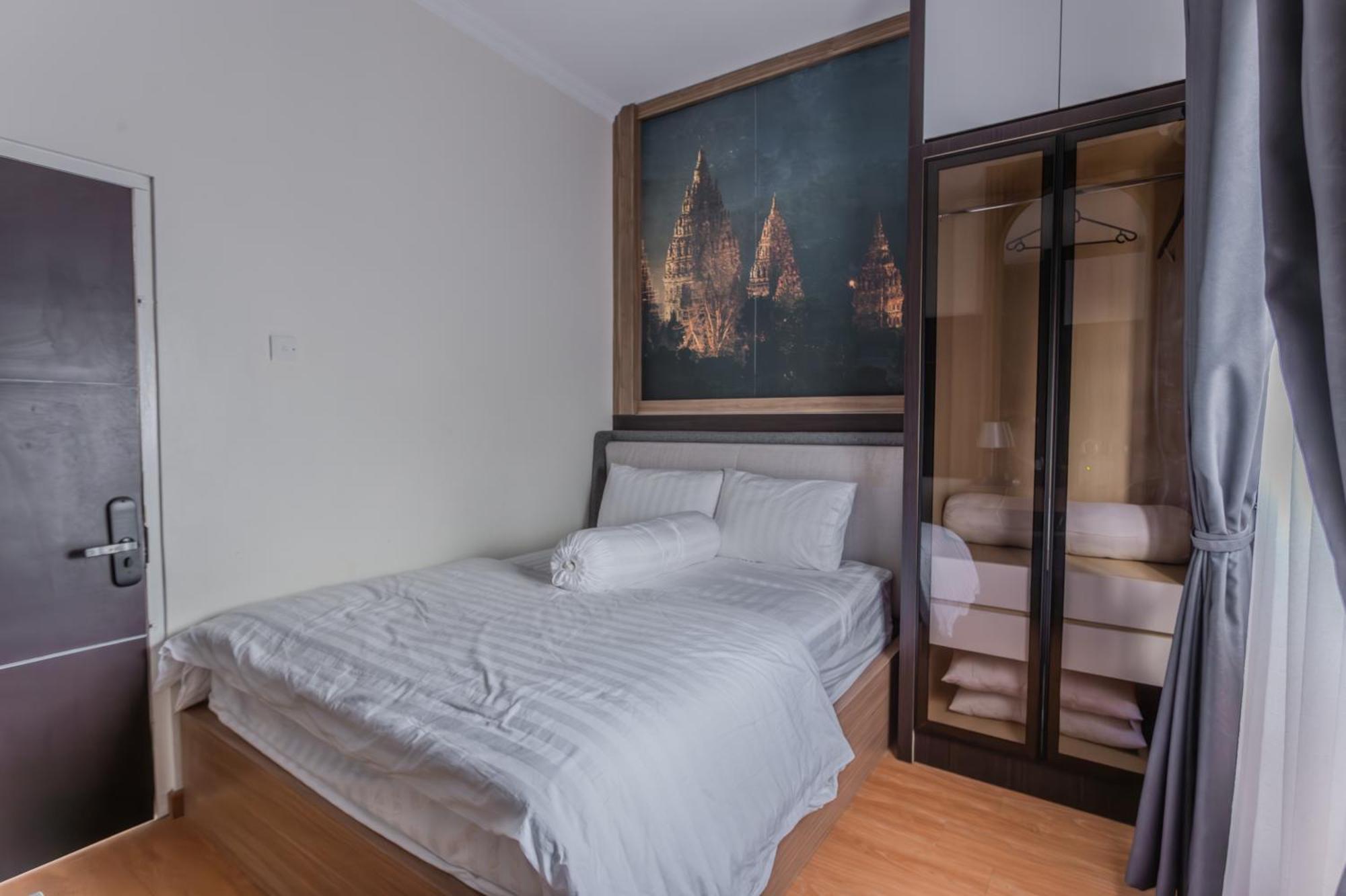 Inez Homestay Yogyakarta Exterior photo